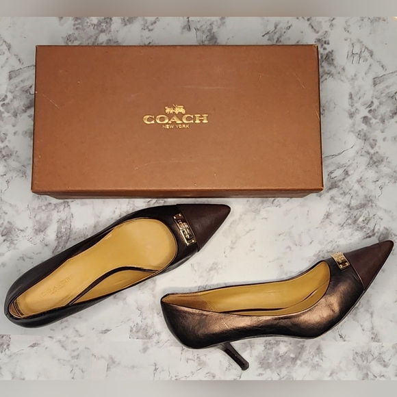 Coach Zan Pumps w/box. Size 9 - Picture 14 of 14